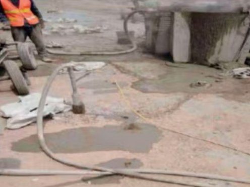 京口水泥混凝土路面板底注浆技术 路面脱空注浆整治方案